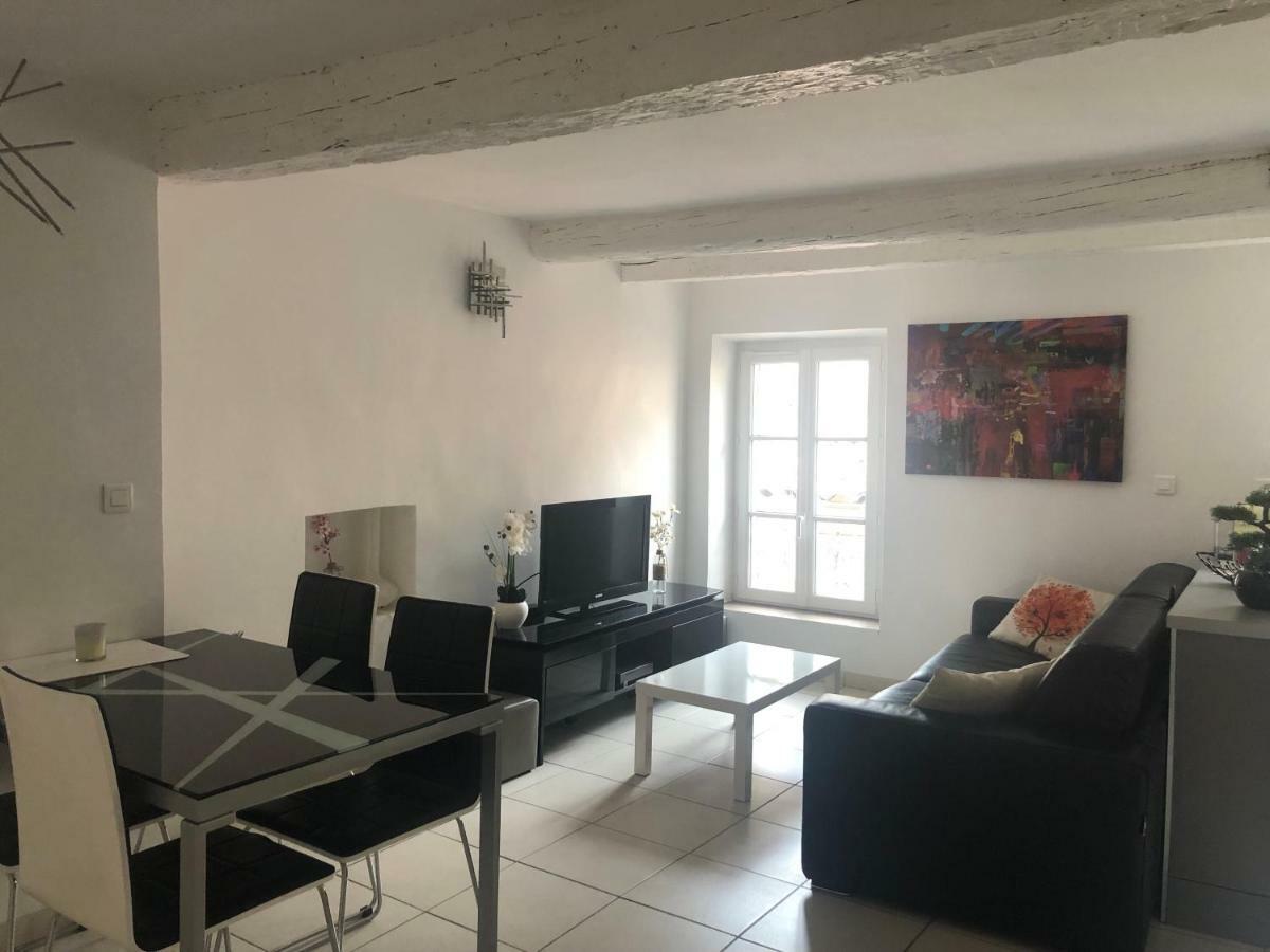A Deux Pas Du Palais Des Festivals , Deux Pieces Dans Le Bas Du Quartier Historique Du Suquet A Cannes Apartment Exterior photo